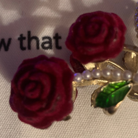 Elegant Gold and Red Rose Hair clip - Picture 2 of 5